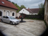 Veszprém nyugati széle Séd-patak völgye eladó 316m2-es családi ház ingatlan hirdetéshez feltöltött kép
